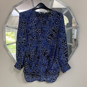 10 Crosby Derek Lam Blue and Black Leopard-Print Silk Blouse